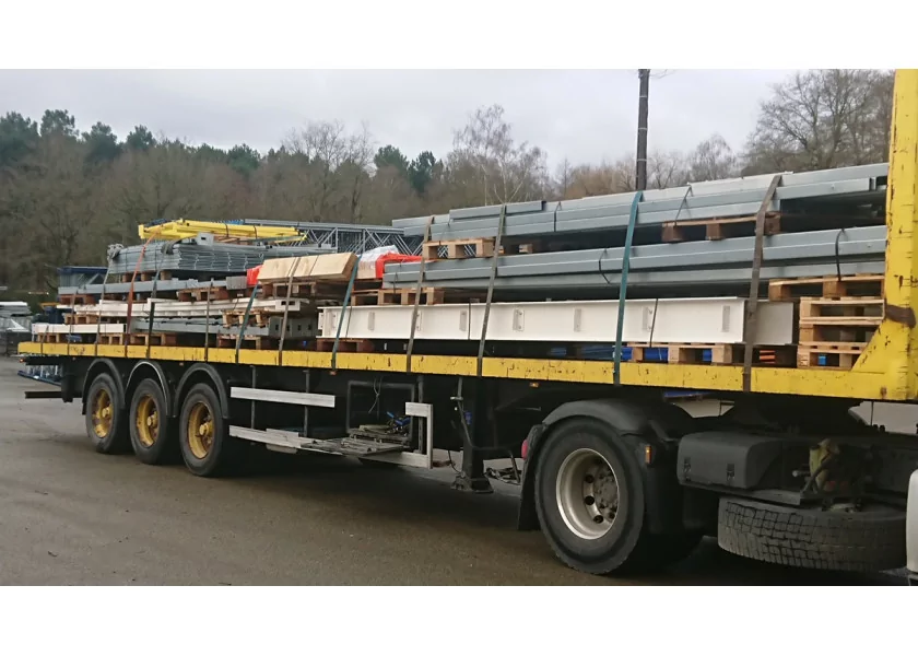 Plateforme d'occasion 27 m² / Lot 83