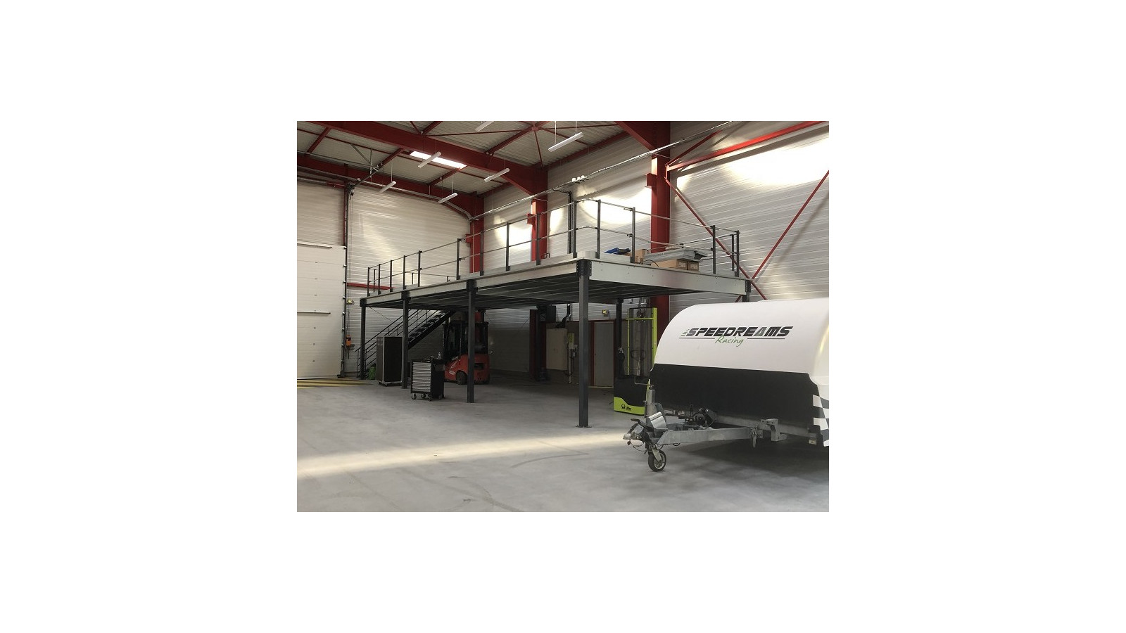 Plateforme MANORGA d'occasion de 32,5 m²