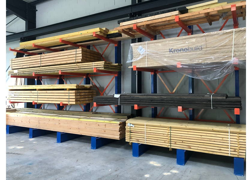 Cantilever double face DF10 Epoxy chargé avec du bois de charpente.