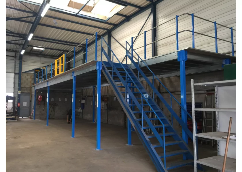 Plateforme de stockage 16 m² - C.U.R. 350 kg/m²
