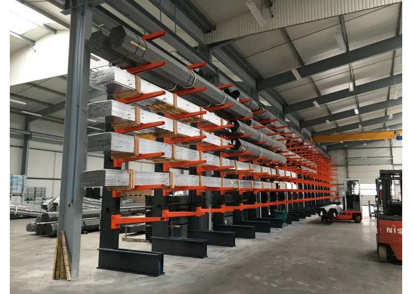 Cantilever solution de stockage pour les charges longues