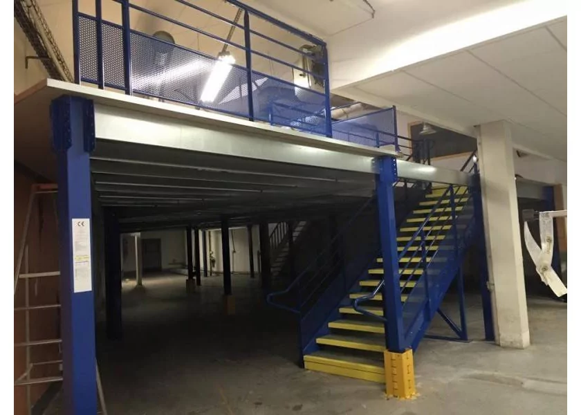 Escalier PMR (Personne à Mobilité Réduite))