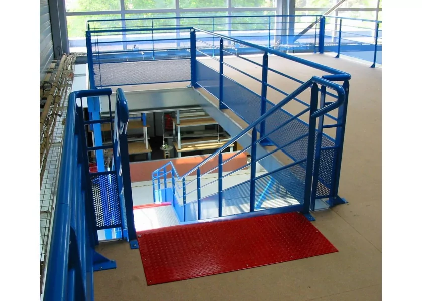Escalier PMR (Personne à Mobilité Réduite))