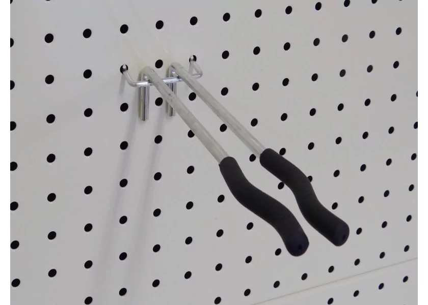 Broche outils sur perche pour fond perforé