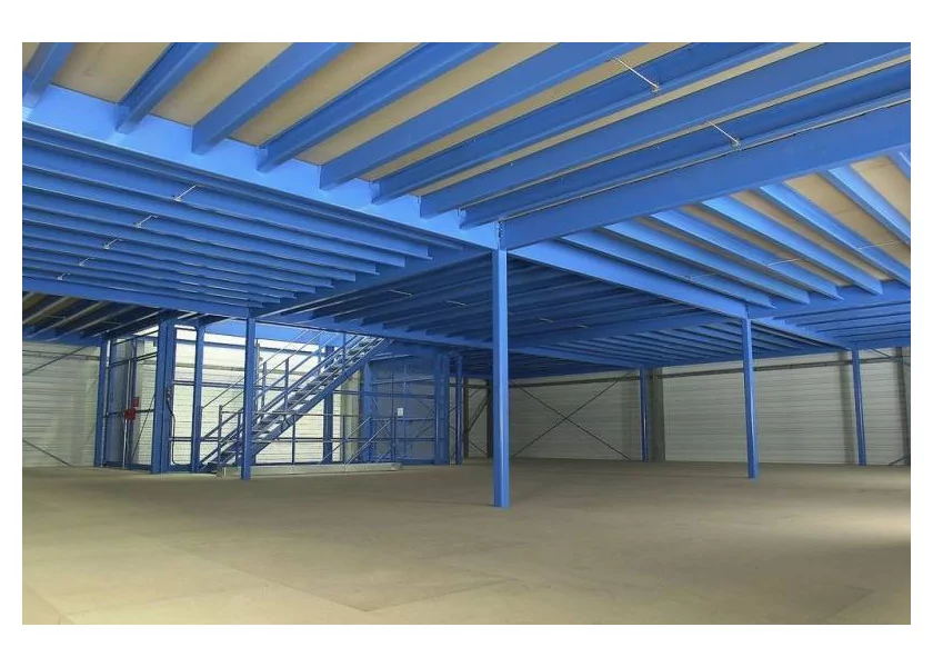 Plate-forme métallique de 7 m² - C.U.R. 300 kg/m²