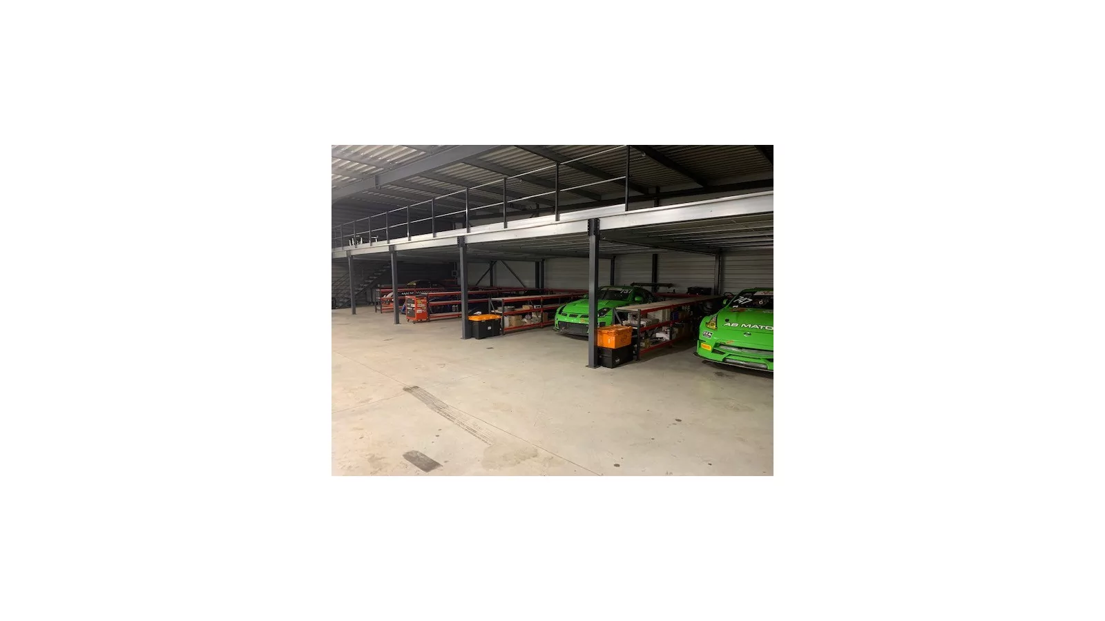 Plate-forme de 18 m² - C.U.R. 250 kg/m²