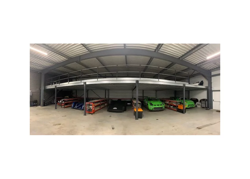 Plate-forme de 18 m² - C.U.R. 250 kg/m²